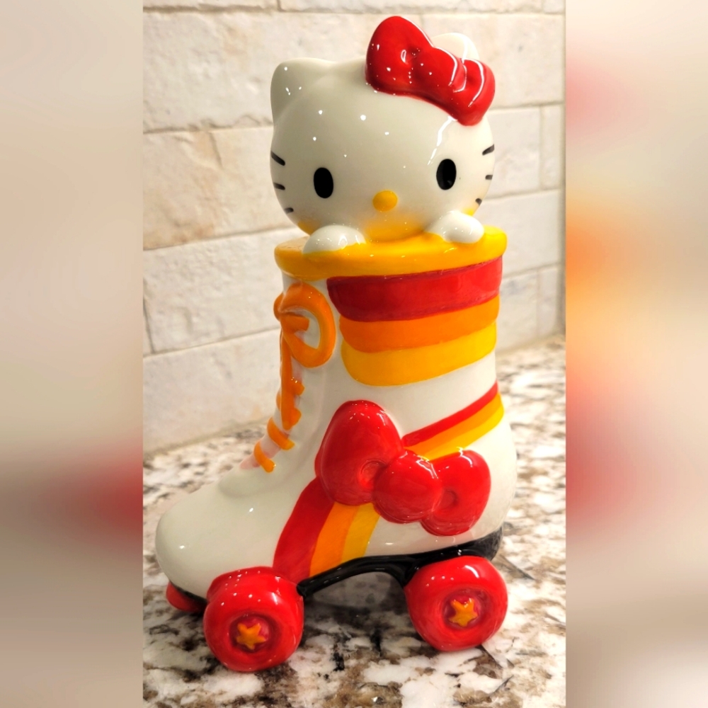 NEW Limited Clayworks Hello Kitty Roller Derby Figurine